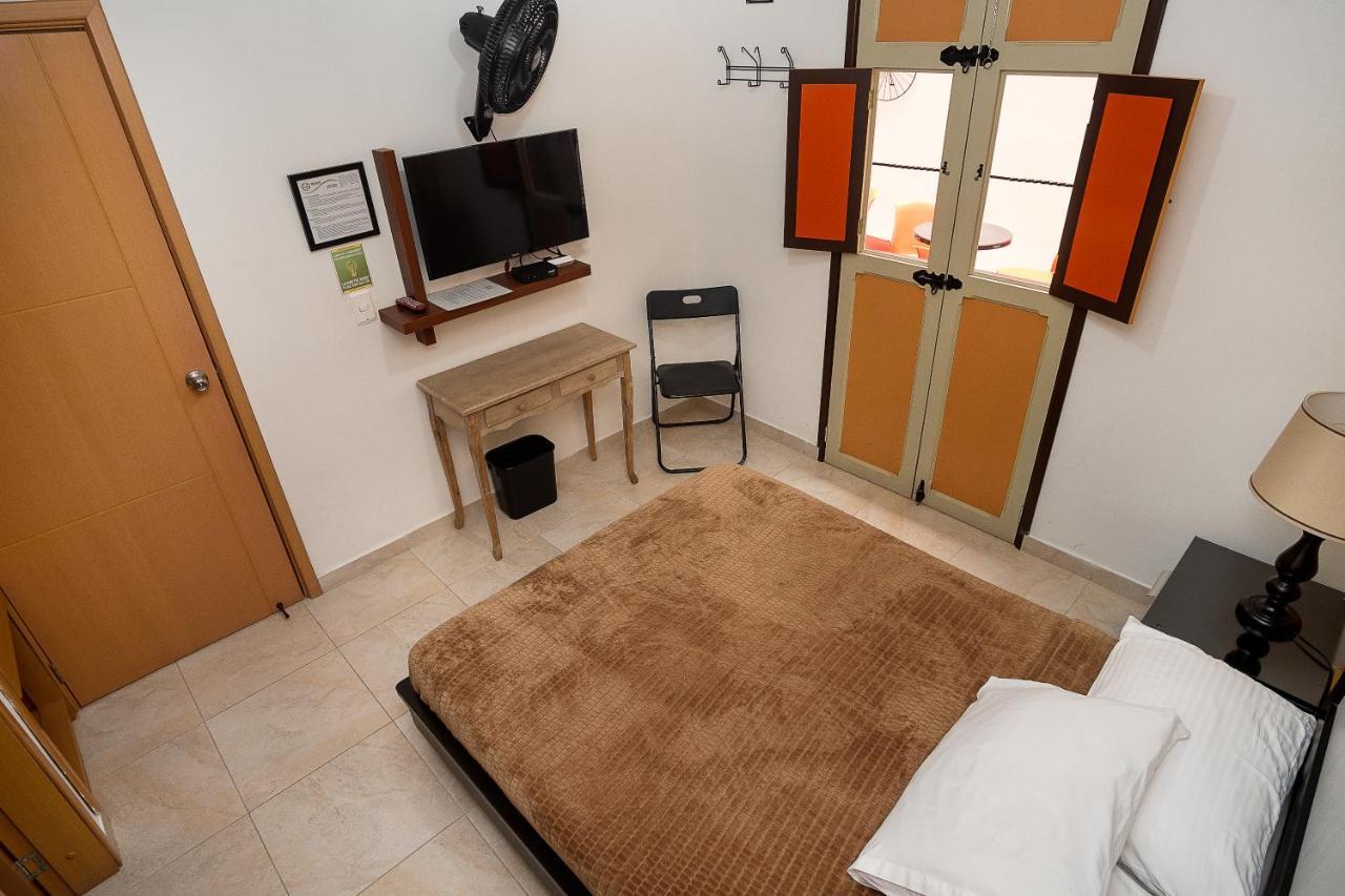 Casa Borbon Ξενοδοχείο Σαλέντο Εξωτερικό φωτογραφία