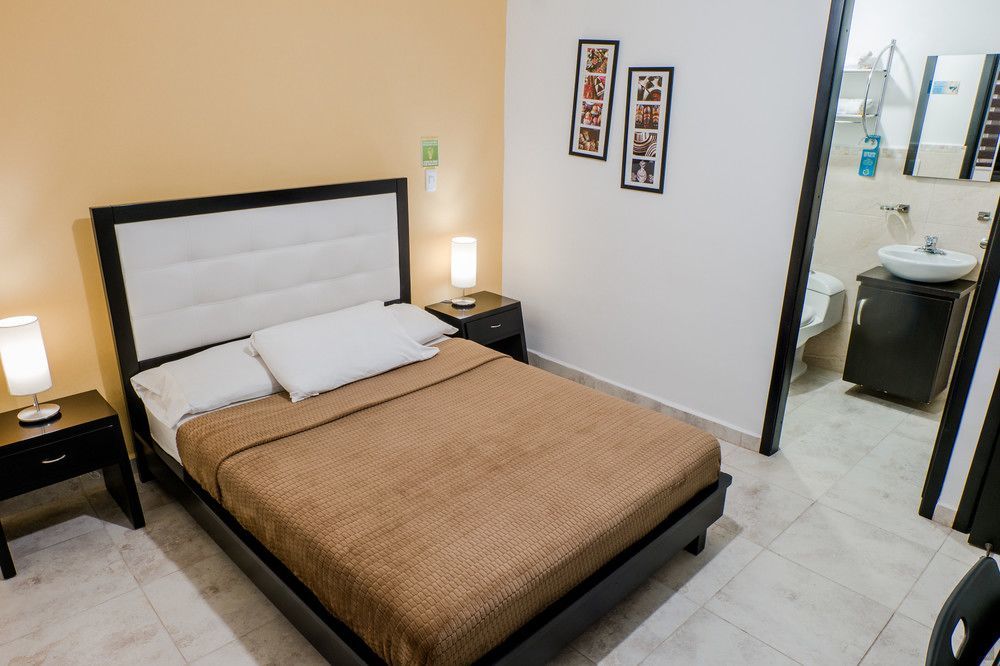 Casa Borbon Ξενοδοχείο Σαλέντο Εξωτερικό φωτογραφία