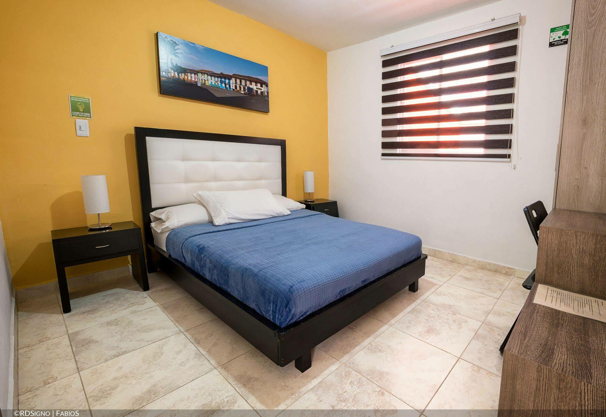 Casa Borbon Ξενοδοχείο Σαλέντο Εξωτερικό φωτογραφία
